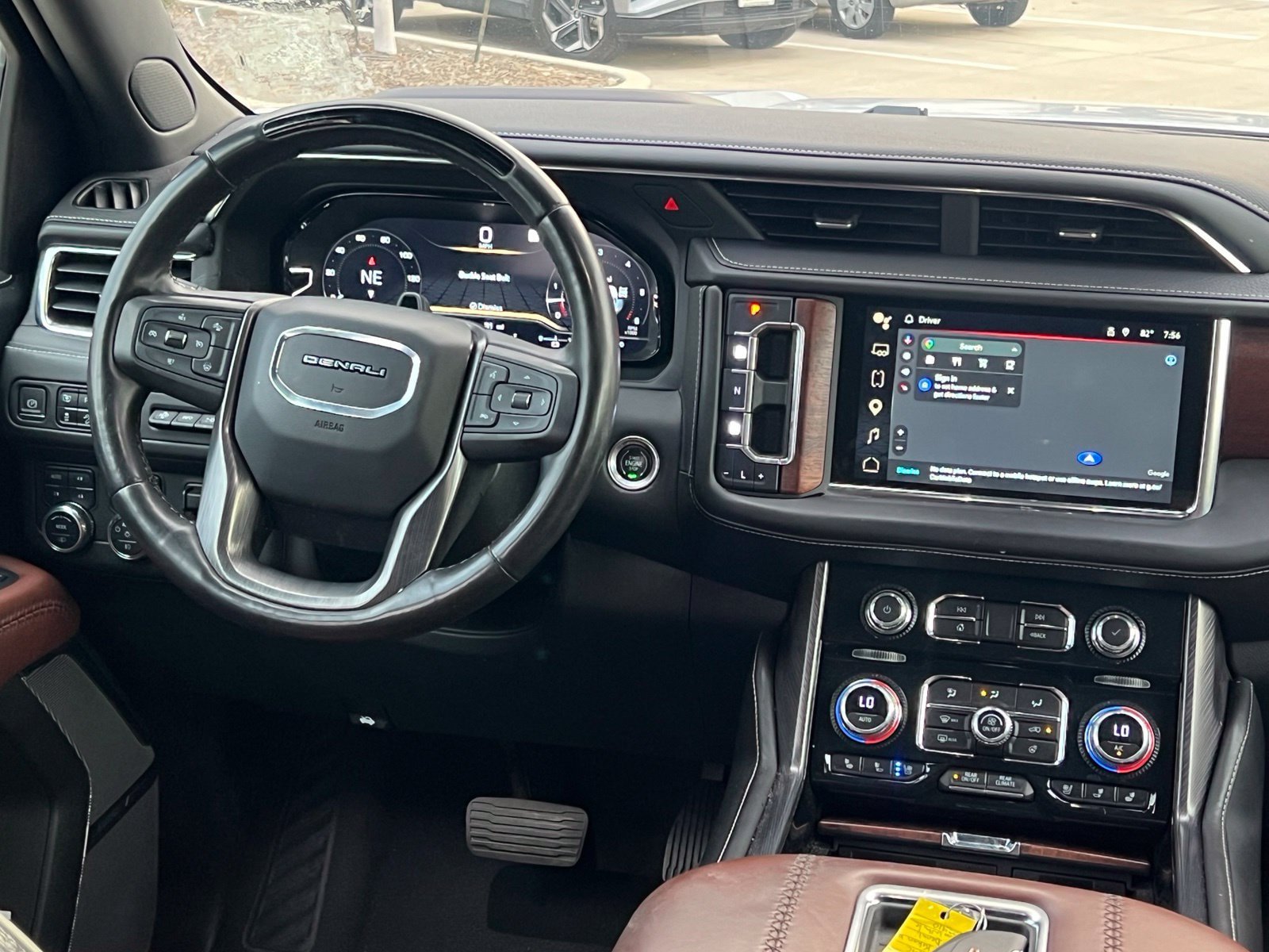Used 2023 GMC Yukon XL Denali Ultimate AWD/4WD image 23