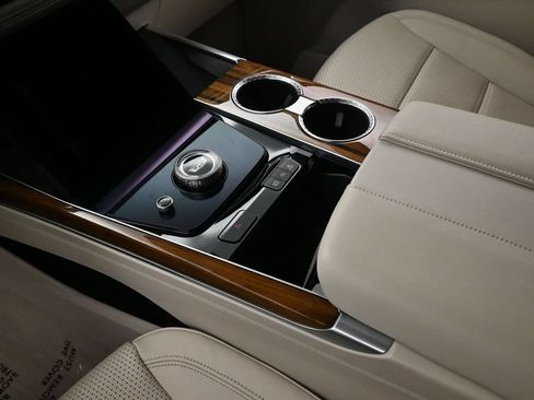 Certified 2025 Cadillac Escalade Sport Platinum w/ LPO, ONYX Package AWD/4WD image 23