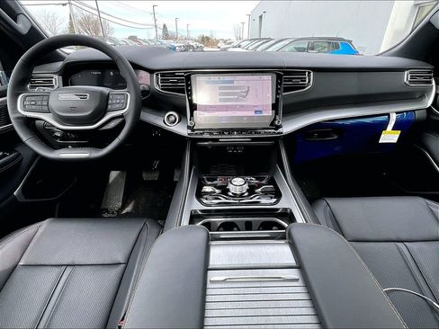 New 2026 Jeep Grand Wagoneer Limited AWD/4WD image 12