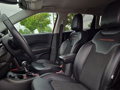 Used 2019 Jeep Compass Trailhawk image 13