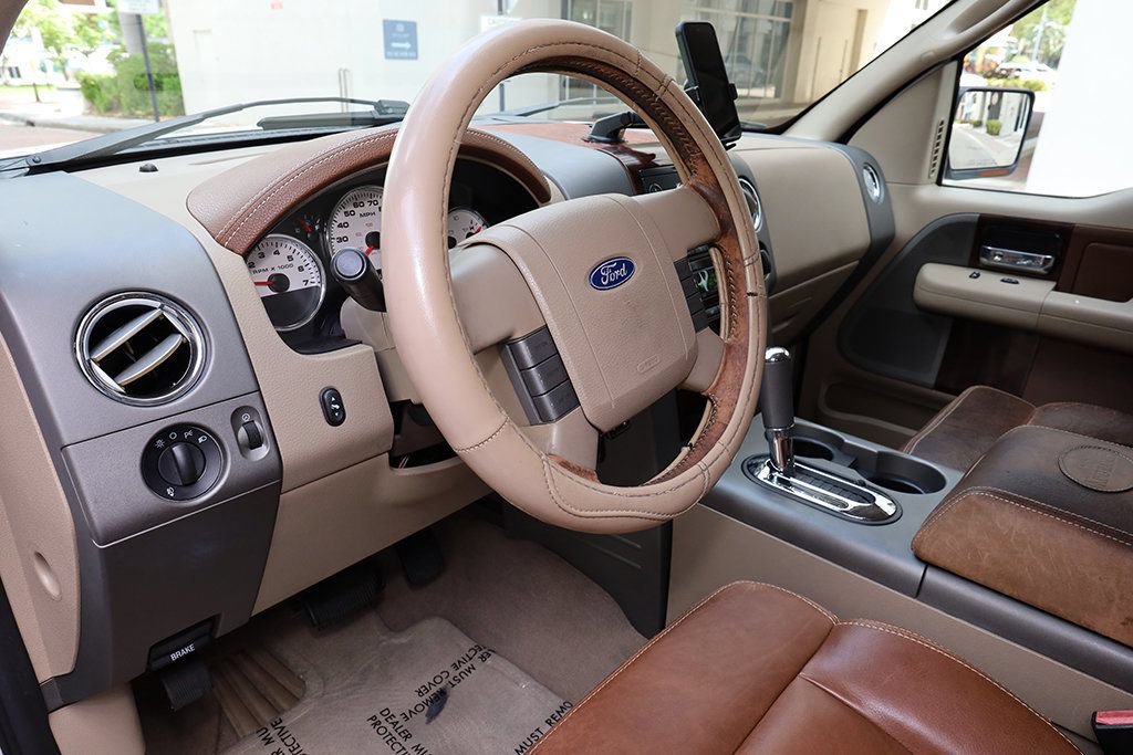Used 2005 Ford F150 King Ranch RWD image 35
