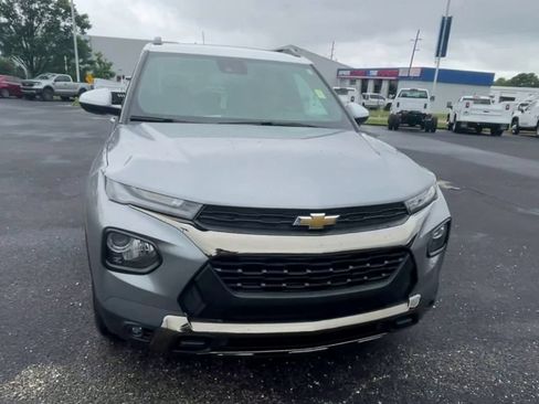 Used 2023 Chevrolet TrailBlazer ACTIV w/ Sun and Liftgate Package AWD/4WD image 3