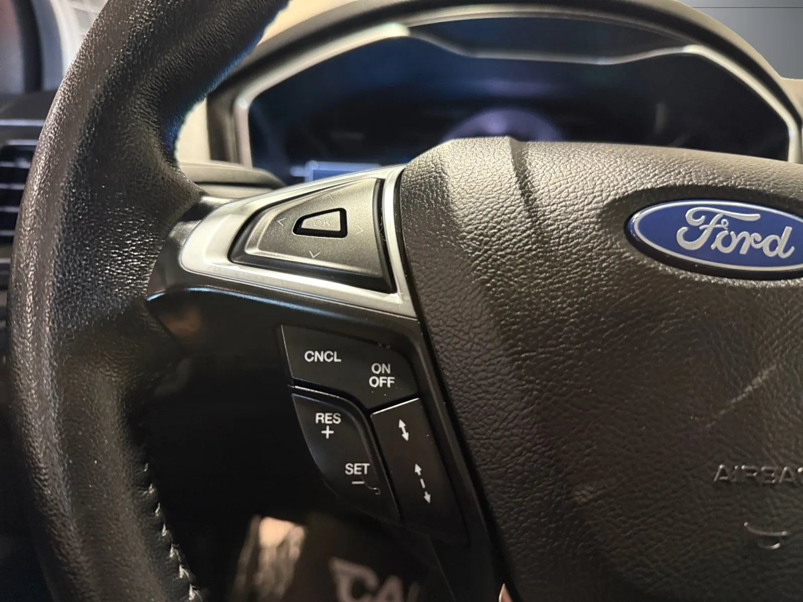 Used 2019 Ford Fusion Titanium FWD image 28