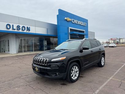 Used 2017 Jeep Cherokee Latitude w/ Cold Weather Group
