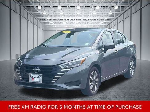 Used 2025 Nissan Versa SV w/ Trunk Package FWD image 4