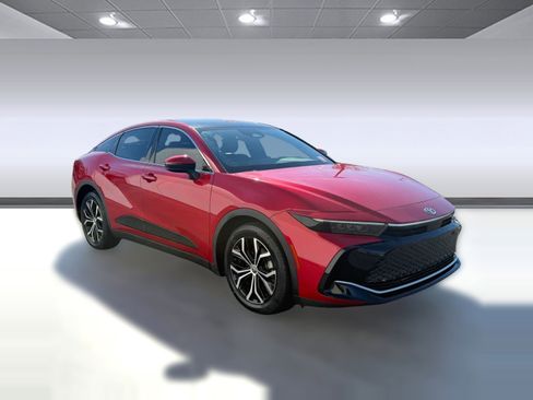 Certified 2023 Toyota Crown Limited image 7