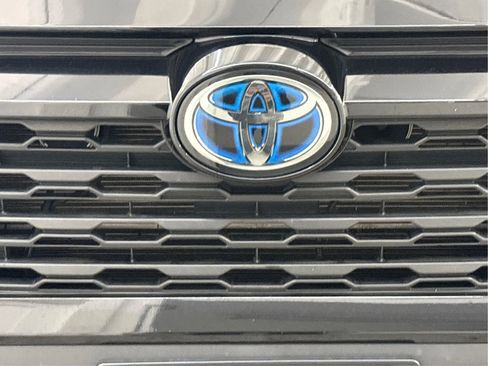 Used 2020 Toyota RAV4 XLE w/ Convenience Package image 36