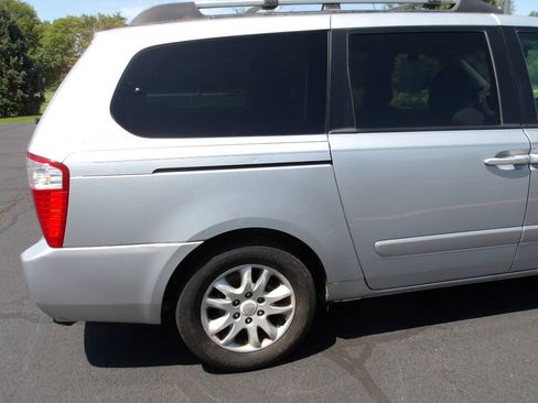 Used 2006 Kia Sedona EX FWD image 32
