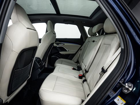 New 2025 Audi Q5 Premium Plus image 17