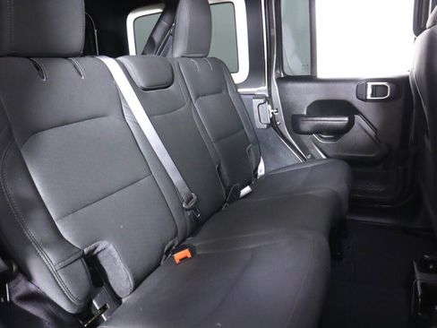 Used 2022 Jeep Wrangler Unlimited Sport AWD/4WD image 38