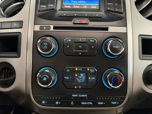 Used 2017 Ford Expedition XLT RWD image 25