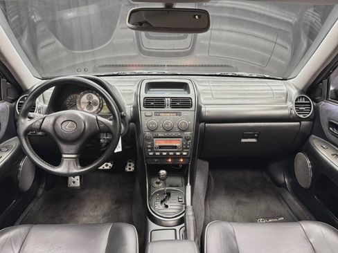 Used 2003 Lexus IS 300 RWD image 35