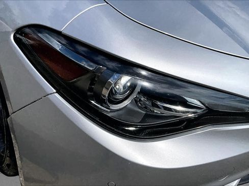 Used 2019 Alfa Romeo Giulia Ti Sport w/ Quick Order Package 22U Sport RWD image 27