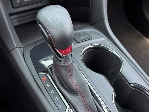 Used 2022 Chevrolet Equinox RS w/ RS Leather Package FWD image 22