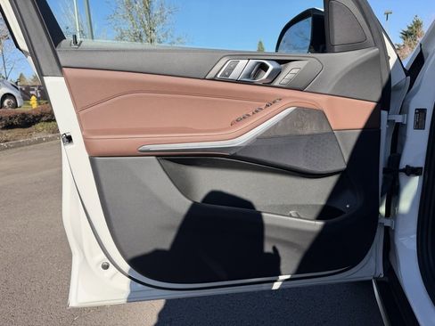 Used 2023 BMW X5 xDrive45e w/ Executive Package image 12