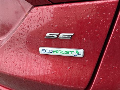 Used 2014 Ford Fusion SE w/ Equipment Group 201A image 11