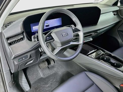 New 2026 Audi Q3 quattro 2.0T AWD/4WD image 9
