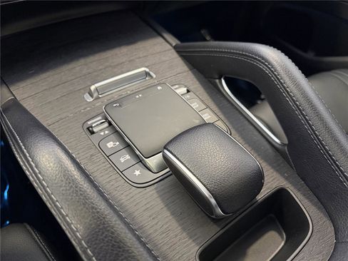 Used 2021 Mercedes-Benz GLE 350 4MATIC image 19