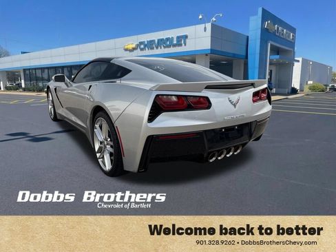 Used 2017 Chevrolet Corvette Stingray Coupe w/ Z51 1LT RWD image 6