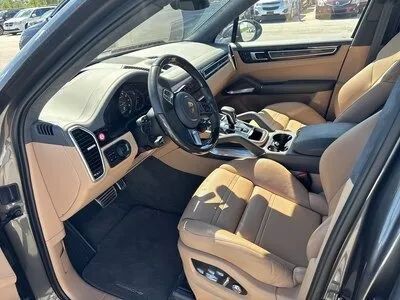 Used 2021 Porsche Cayenne Turbo S AWD/4WD image 6