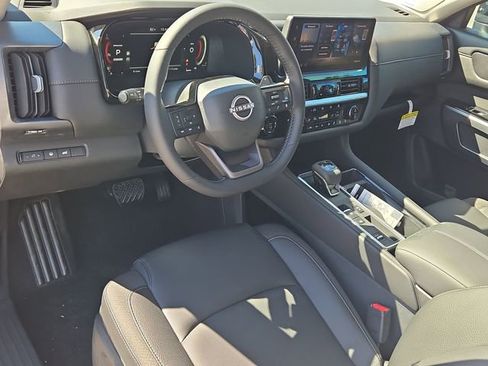 New 2026 Nissan Pathfinder SL w/ SL Premium Package FWD image 5