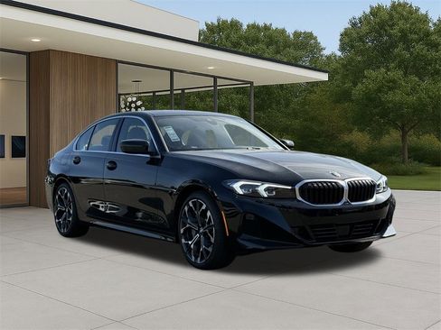New 2026 BMW 330i Sedan w/ Premium Package image 5