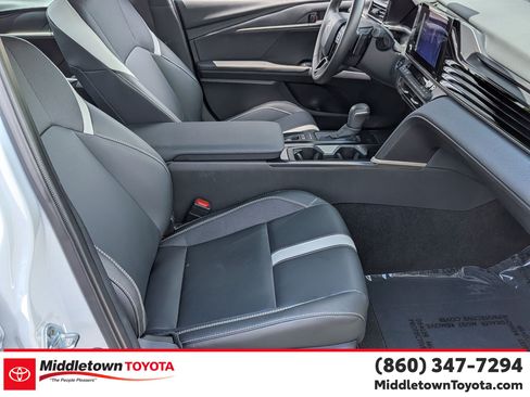 Certified 2025 Toyota Camry SE AWD/4WD image 34