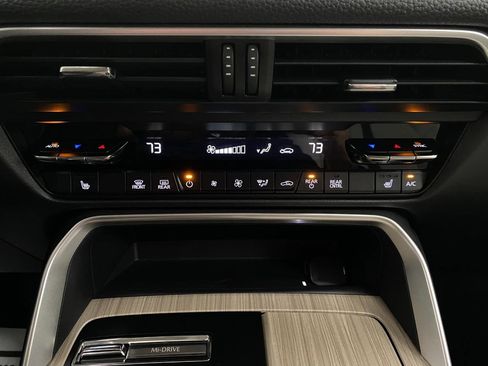 Used 2025 MAZDA CX-70 Plug-In Hybrid w/ Premium Pkg image 69