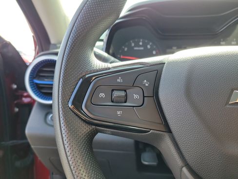 Used 2024 Chevrolet Trax LS FWD image 23
