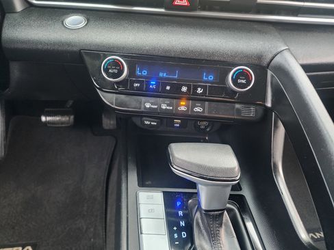 Used 2021 Hyundai Elantra SEL image 27