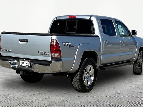 Used 2006 Toyota Tacoma PreRunner RWD image 6