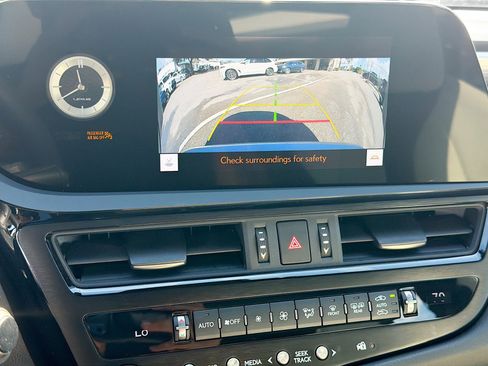 Used 2023 Lexus ES 350 F Sport w/ Accessory Package (Z2) image 34