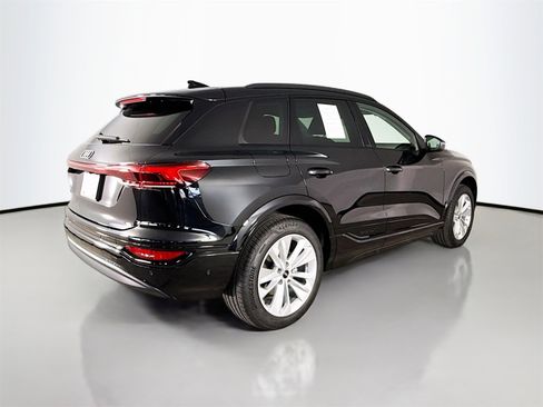 Certified 2025 Audi Q6 e-tron Premium w/ Convenience Package image 7