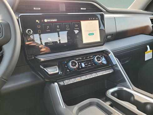 New 2026 GMC Sierra 3500 Denali w/ Denali Reserve Package image 22