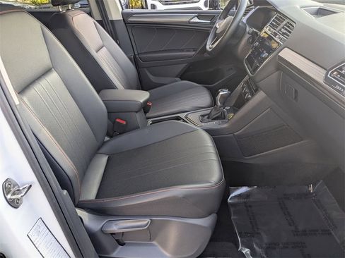 Used 2024 Volkswagen Tiguan Wolfsburg Edition image 30