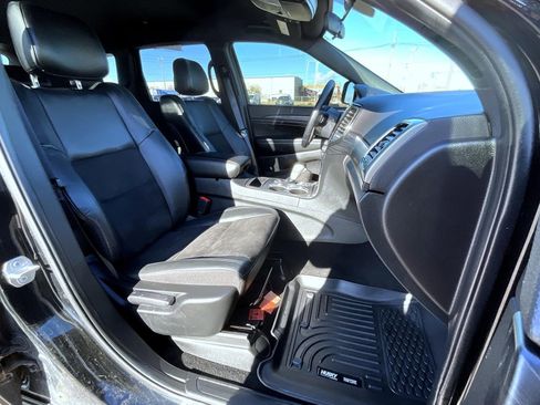 Certified 2021 Jeep Grand Cherokee Laredo X image 16