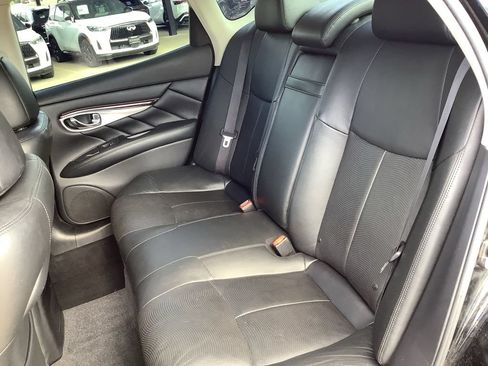 Used 2011 INFINITI M37 x w/ Premium Pkg AWD/4WD image 18