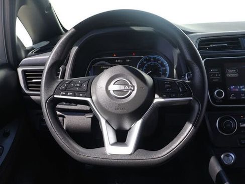 Used 2023 Nissan Leaf S image 23