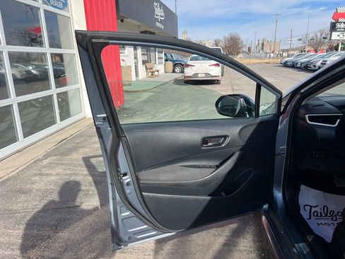 Used 2025 Toyota Corolla LE image 8