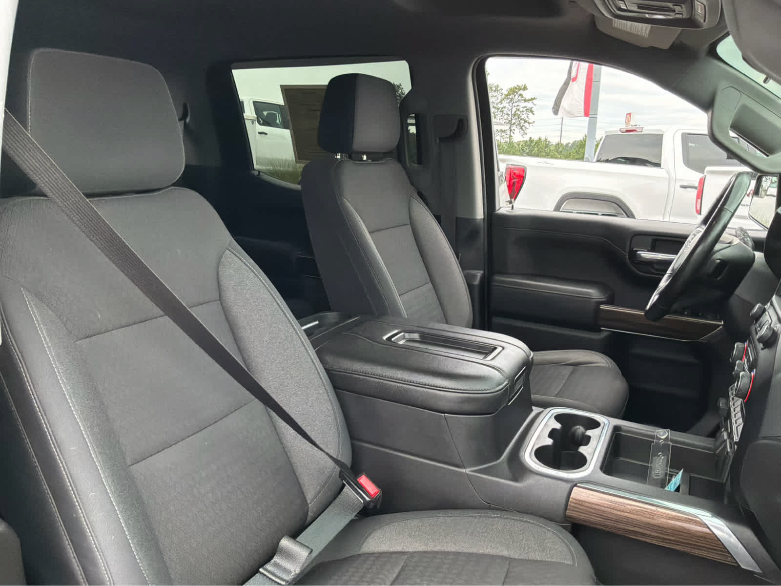 Used 2020 Chevrolet Silverado 1500 RST AWD/4WD image 25
