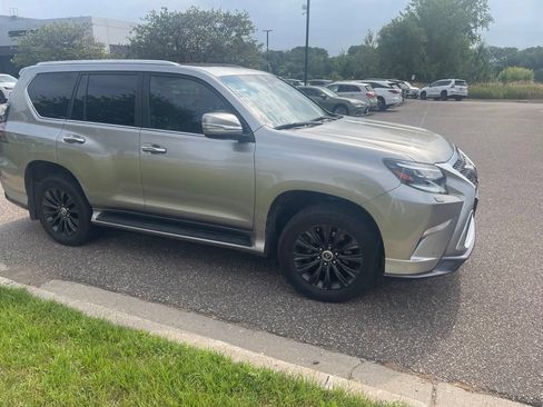 Certified 2023 Lexus GX 460 Luxury w/ Sport Design Package AWD/4WD image 46