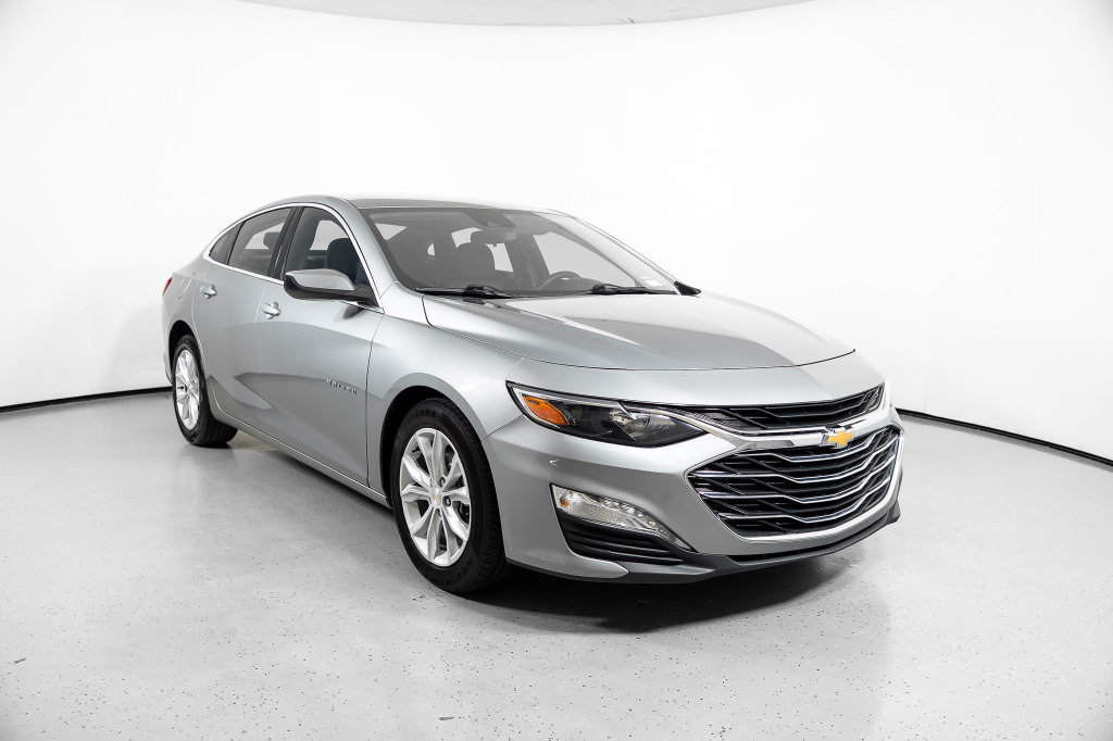 Used 2024 Chevrolet Malibu LT FWD image 2