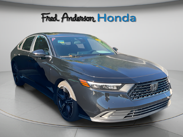 Used 2025 Honda Accord Sport image 1