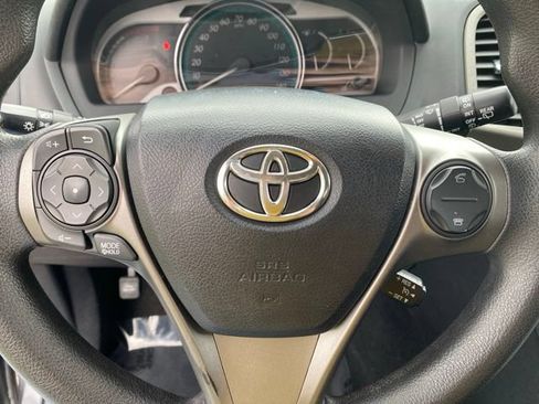 Used 2013 Toyota Venza LE FWD image 13