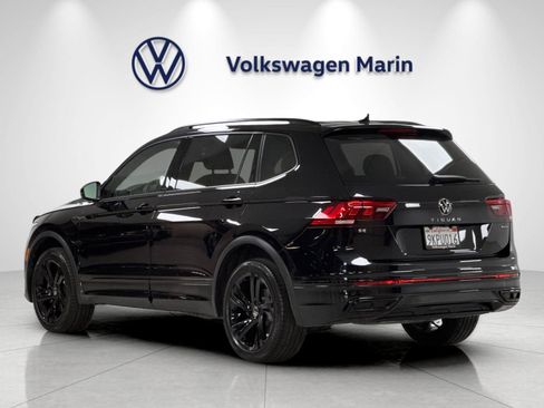 Used 2024 Volkswagen Tiguan SE R-Line AWD/4WD image 3