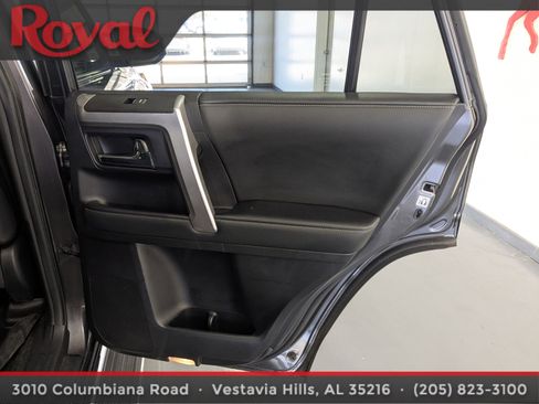 Used 2020 Toyota 4Runner Limited image 9
