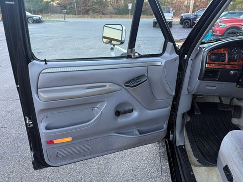 Used 1994 Ford F150 XL image 38