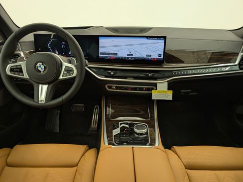 New 2026 BMW X5 xDrive40i w/ M Sport Package AWD/4WD image 16