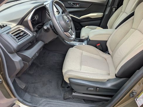 Used 2025 Subaru Ascent Premium AWD/4WD image 9