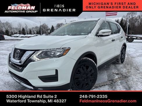 Used 2018 Nissan Rogue S image 1